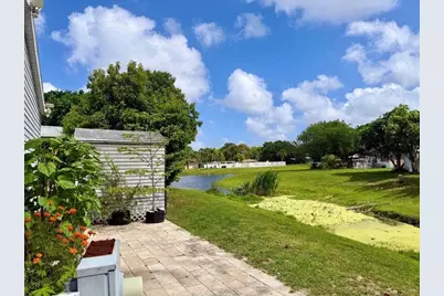 135 Parkside Court, Coconut Creek, FL 33073 - Photo 1