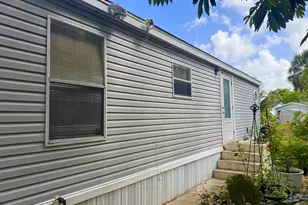 135 Parkside Ct, Coconut Creek, FL 33073 - Photo 5
