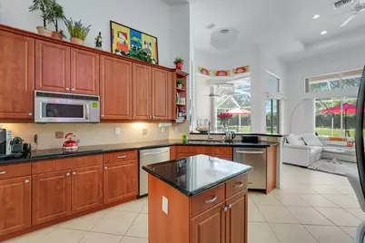 8197 Butler Greenwood Drive, West Palm Beach, FL 33411 - Photo 9