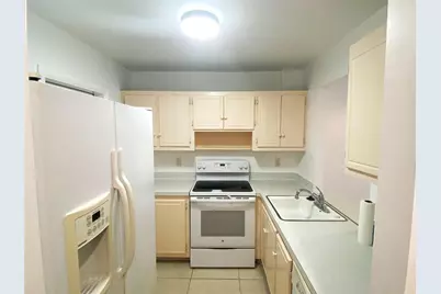 500 SE 2nd Avenue #22, Deerfield Beach, FL 33441 - Photo 3