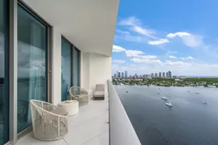 17301 Biscayne Blvd, North Miami Beach, FL 33160 - Photo 41