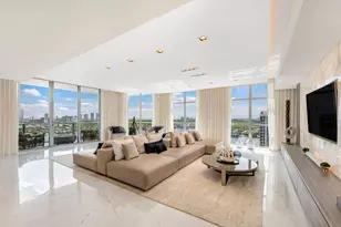 17301 Biscayne Blvd, North Miami Beach, FL 33160 - Photo 1