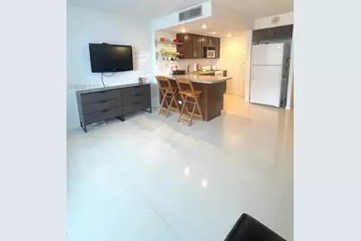 251 174th Street #1810, Sunny Isles Beach, FL 33160 - Photo 3