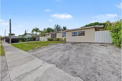 4410 SW 30th Street, West Park, FL 33023 - Photo 3