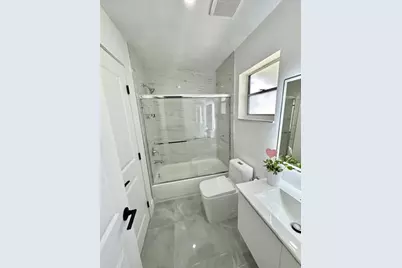 811 SW 18th Court, Boynton Beach, FL 33426 - Photo 13