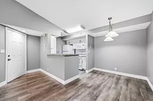 2900 S University Dr, Davie, FL 33328 - Photo 3