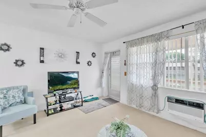 349 Camden O, West Palm Beach, FL 33417 - Photo 11