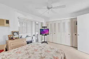 349 Camden O, West Palm Beach, FL 33417 - Photo 19