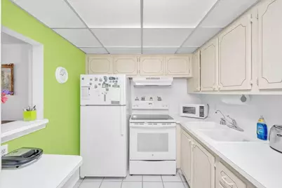 349 Camden O, West Palm Beach, FL 33417 - Photo 15