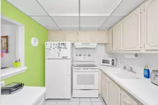 349 Camden O, West Palm Beach, FL 33417 - Photo 15