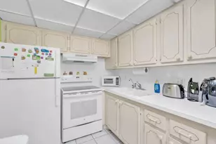 349 Camden O, West Palm Beach, FL 33417 - Photo 17