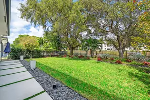 3069 Safflower Cir, West Palm Beach, FL 33401 - Photo 37