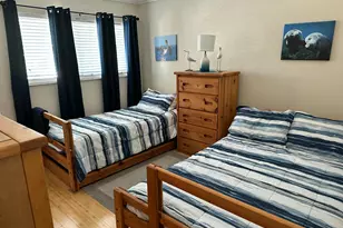 912 Pine Dr, Pompano Beach, FL 33060 - Photo 11