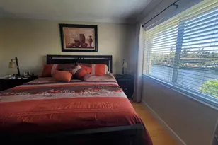 912 Pine Dr, Pompano Beach, FL 33060 - Photo 9