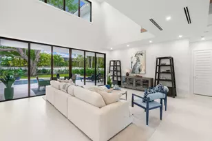 2406 NE 13th Ct, Fort Lauderdale, FL 33304 - Photo 9