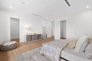 2406 NE 13th Ct, Fort Lauderdale, FL 33304 - Photo 55