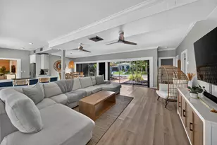 2112 Manatee Dr, Fort Lauderdale, FL 33316 - Photo 3