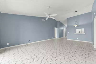 8495 Lake Point Court, Lake Worth, FL 33467 - Photo 9