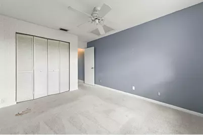 8495 Lake Point Court, Lake Worth, FL 33467 - Photo 19