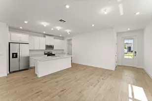 10304 SW Carnelian St, Port Saint Lucie, FL 34987 - Photo 5