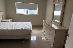 8135 Sunrise Lakes Blvd, Sunrise, FL 33322 - Photo 3