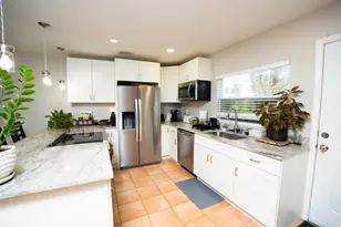 402 SW Ruffner Ct, Port Saint Lucie, FL 34953 - Photo 3