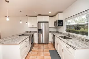 402 SW Ruffner Ct, Port Saint Lucie, FL 34953 - Photo 9