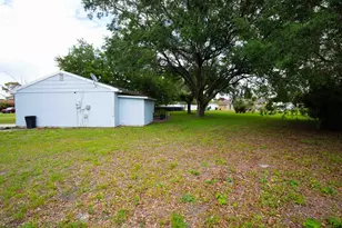 402 SW Ruffner Ct, Port Saint Lucie, FL 34953 - Photo 19