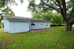 402 SW Ruffner Ct, Port Saint Lucie, FL 34953 - Photo 17