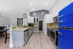 13366 NW 16th St, Pembroke Pines, FL 33028 - Photo 15