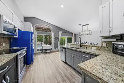 13366 NW 16th Street, Pembroke Pines, FL 33028 - Photo 11