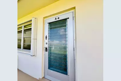 8 Northampton A, West Palm Beach, FL 33417 - Photo 9