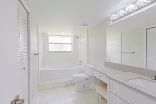 8632 Bridle Path Ct, Davie, FL 33328 - Photo 15