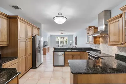 11446 NW 49th Drive, Coral Springs, FL 33076 - Photo 23