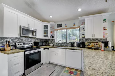 9697 Majestic Way, Boynton Beach, FL 33437 - Photo 11