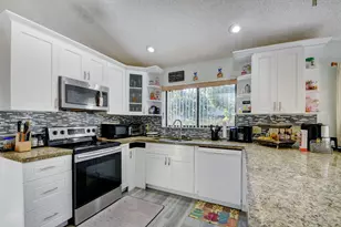 9697 Majestic Way, Boynton Beach, FL 33437 - Photo 11