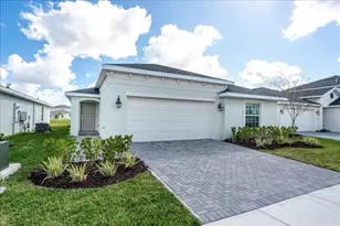 6331 Windwood Wy, Port Saint Lucie, FL 34987 - Photo 3