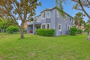 9022 Dupont Pl, Wellington, FL 33414 - Photo 15