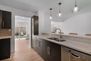 2030 NE 52nd Ct, Fort Lauderdale, FL 33308 - Photo 9