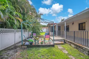 11490 W Biscayne Canal Rd, Miami, FL 33161 - Photo 45