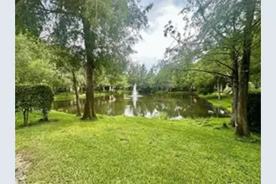 10702 NW 1st Court, Plantation, FL 33324 - Photo 13