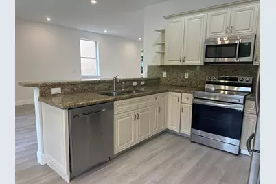 10702 NW 1st Court, Plantation, FL 33324 - Photo 7