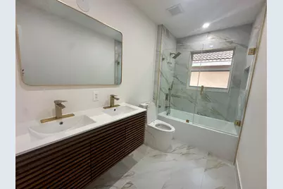 10702 NW 1st Court, Plantation, FL 33324 - Photo 21