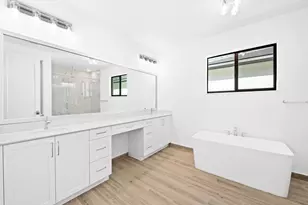 1429 SW 23rd Ct, Fort Lauderdale, FL 33315 - Photo 17