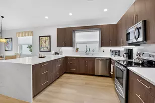 6609 Via Alfieri, Lake Worth, FL 33467 - Photo 15