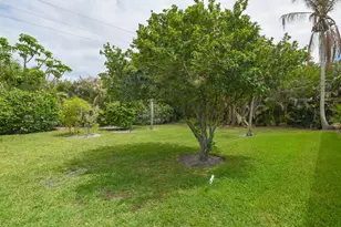 2263 NE Marlberry Ln, Jensen Beach, FL 34957 - Photo 57