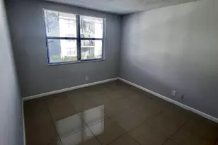 706 Executive Center Dr, West Palm Beach, FL 33401 - Photo 11