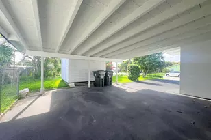 1319 Crest Dr, Lake Worth, FL 33461 - Photo 3