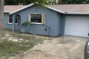 3209 Jersey Ct, Fort Pierce, FL 34947 - Photo 3