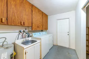 4812 NW 49th Dr, Tamarac, FL 33319 - Photo 27